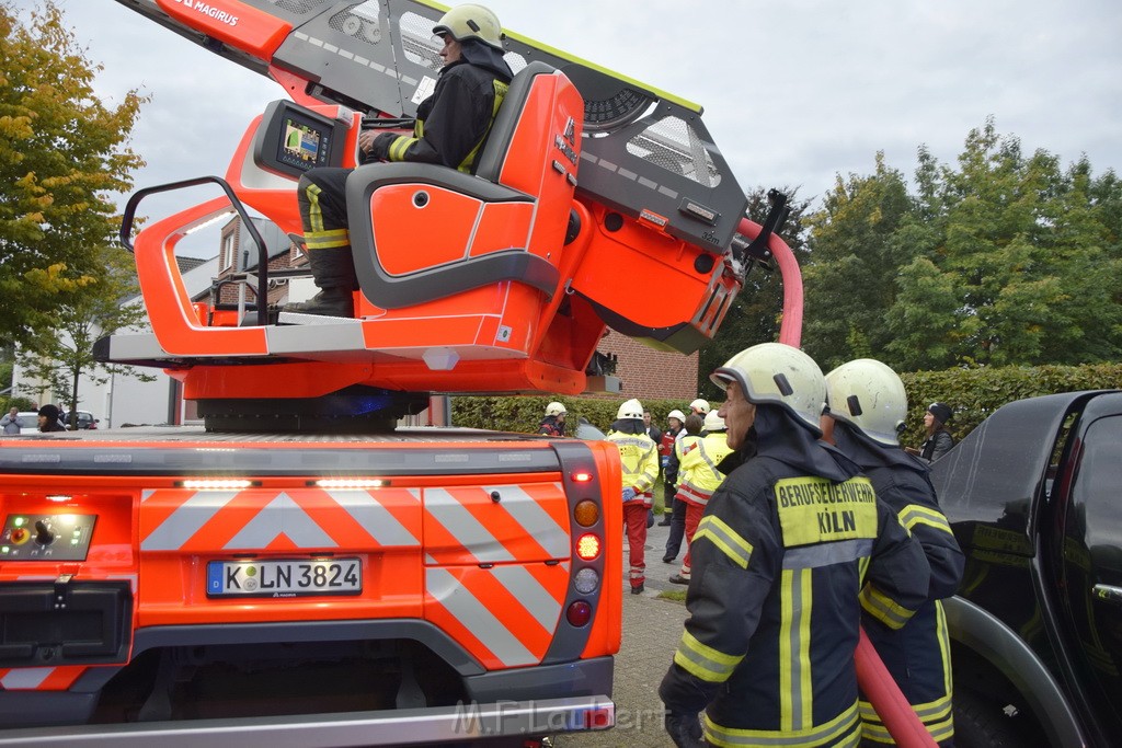 Feuer 2 Y Koeln Suerth Elisabeth Selbertstr P078.JPG - Miklos Laubert